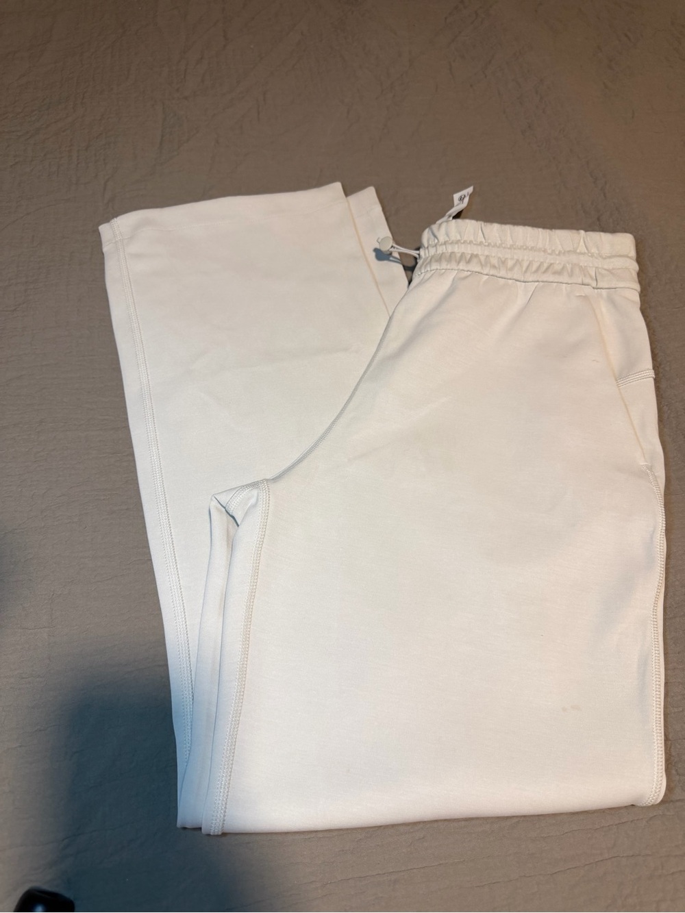 Lululemon Waist Jogger Pants cream color size 6